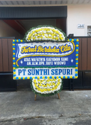 Papan Bunga Duka di Seram Utara