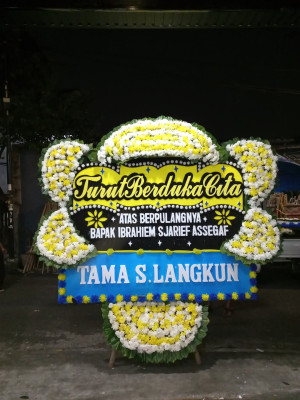 Papan Bunga Duka di Seram Utara